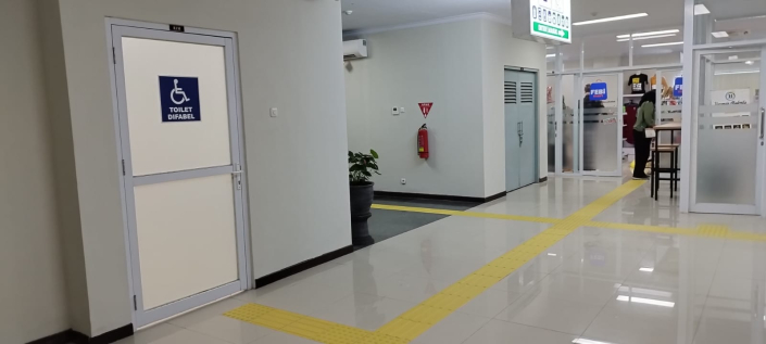 Sarana Difabel UMP Tower